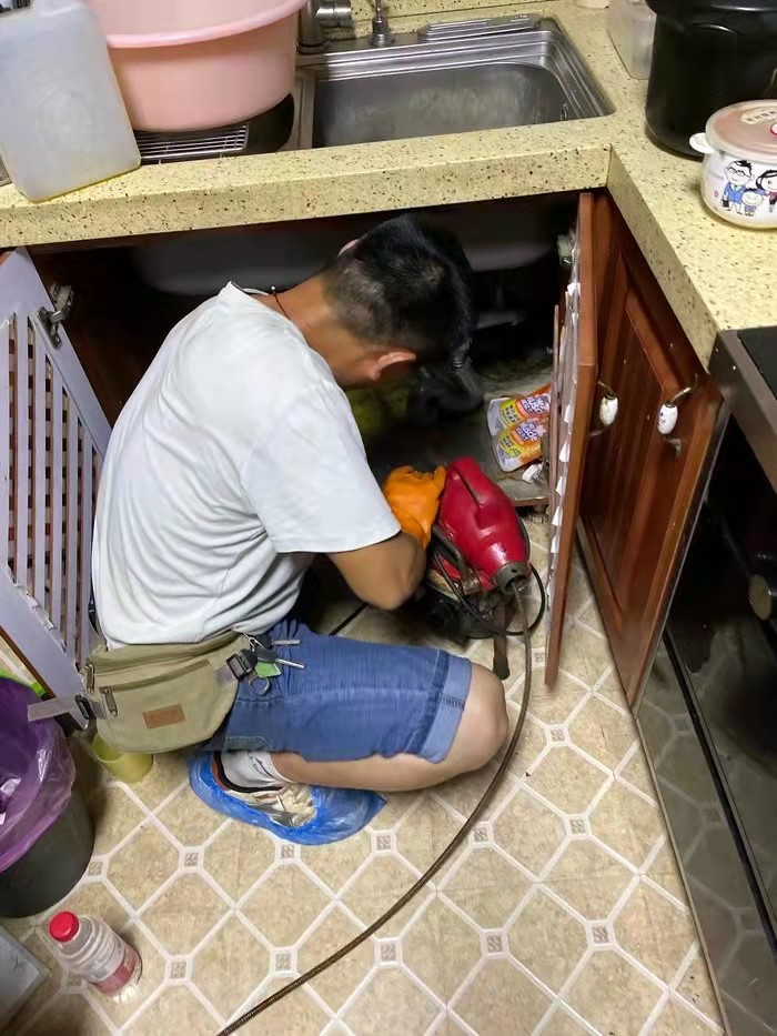 贡觉通下水道